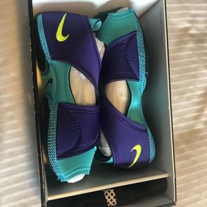 Nike Studio Wrap perfect for yoga, barre and dance